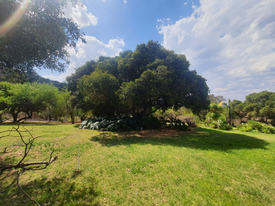 Commercial Property for Sale in Hartbeespoort Rural North West